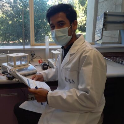 From YEC to Aussie: Perjalanan Agus meneliti Mikroplastik di Australia