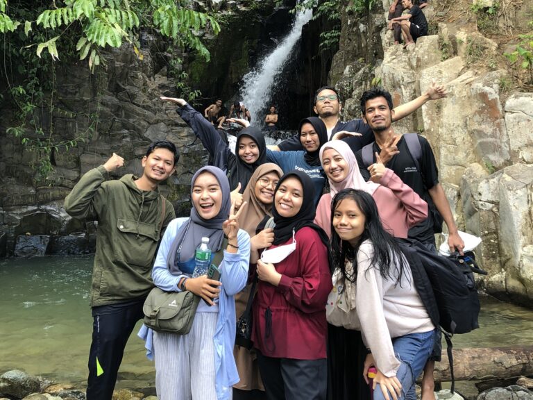 Tempat belajar/les/bimbel bahasa inggris di Padang. Kampung inggris pertama di sumatera barat.