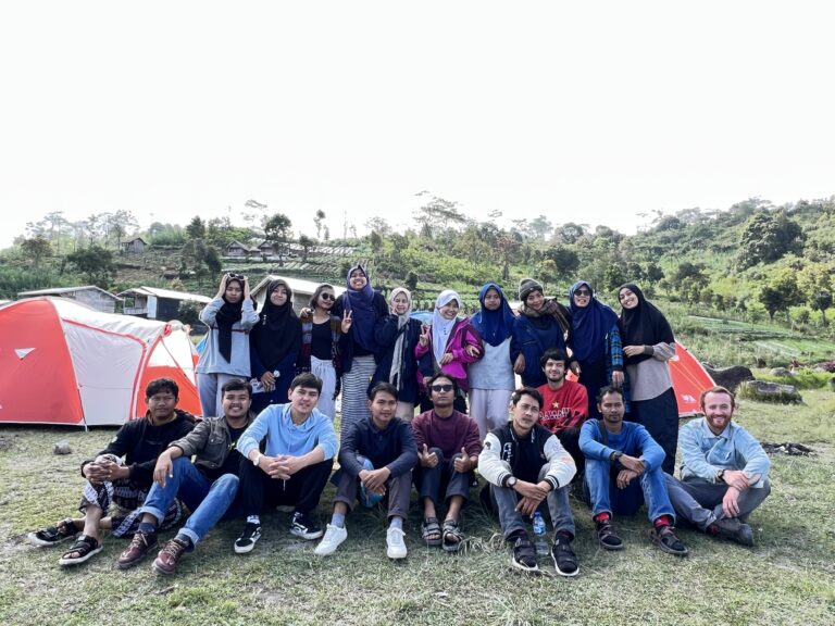 Tempat belajar/les/bimbel bahasa inggris di Padang. Kampung inggris pertama di sumatera barat.