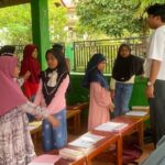 Belajar bahasa inggris gratis di Lambung bukit