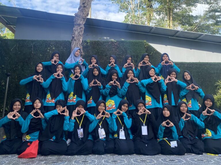 Tempat belajar/les/bimbel bahasa inggris di Padang. Kampung inggris pertama di sumatera barat.